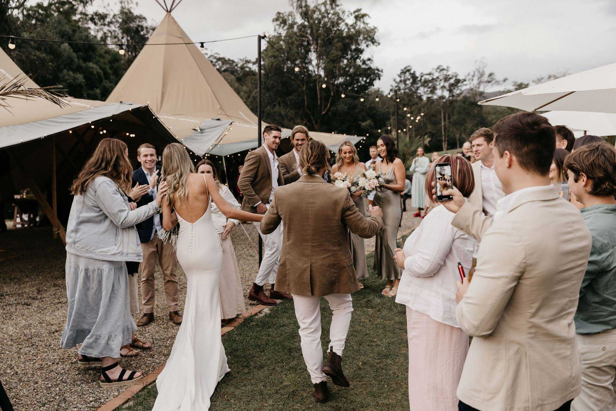 Gold Coast tipi wedding diy