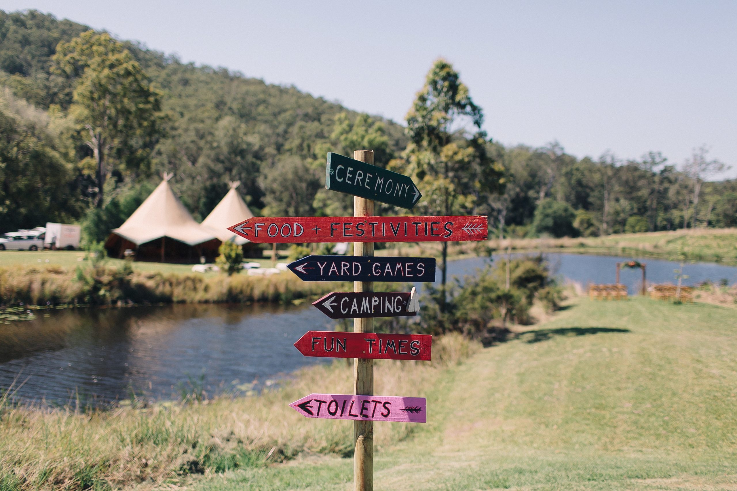 farmhouse numinbah, gold coast hinterland wedding, gold coast wedding, gold coast tipis, marquee hire, event hire, marquees, boho wedding, wedding sign