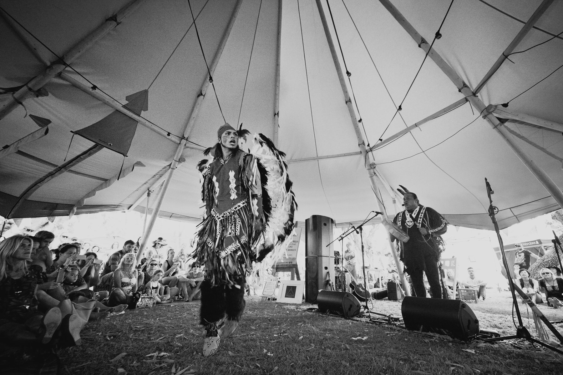 festival, buskers on the creek, gold coast, gold coast tipis