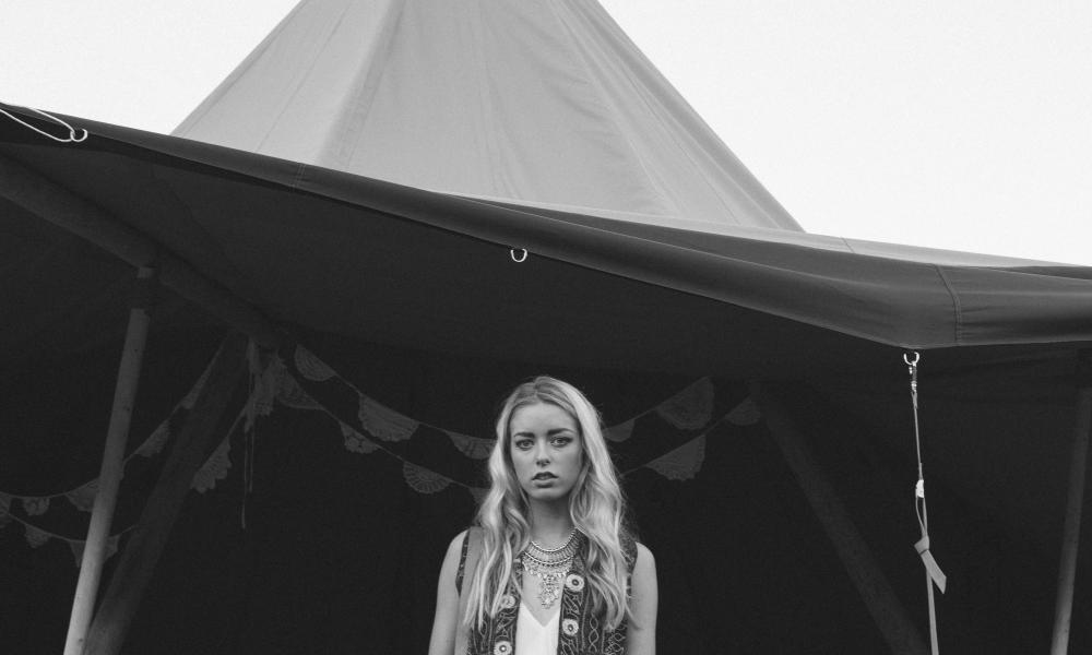 vintage bride, teepee, tipi, wedding, marquee hire