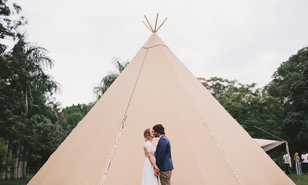 marquee hire, tipi wedding, weddings gold coast, tipi
