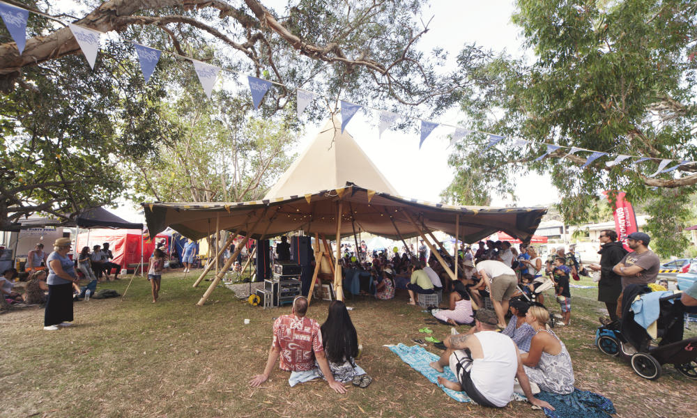 festival, buskers on the creek, gold coast, gold coast tipis