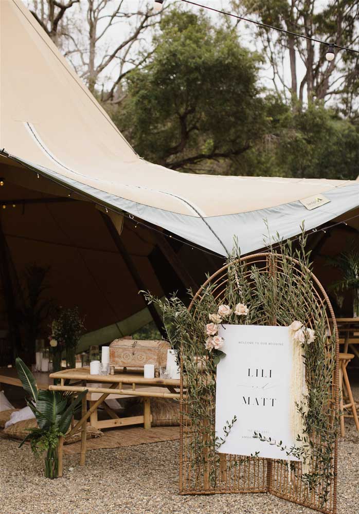 gold coast farm house tipi wedding signage